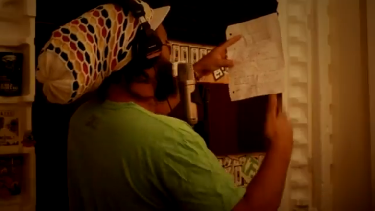 VideoBeat VIERNES: Ephniko dispara rimas en su nuevo video “All Day”